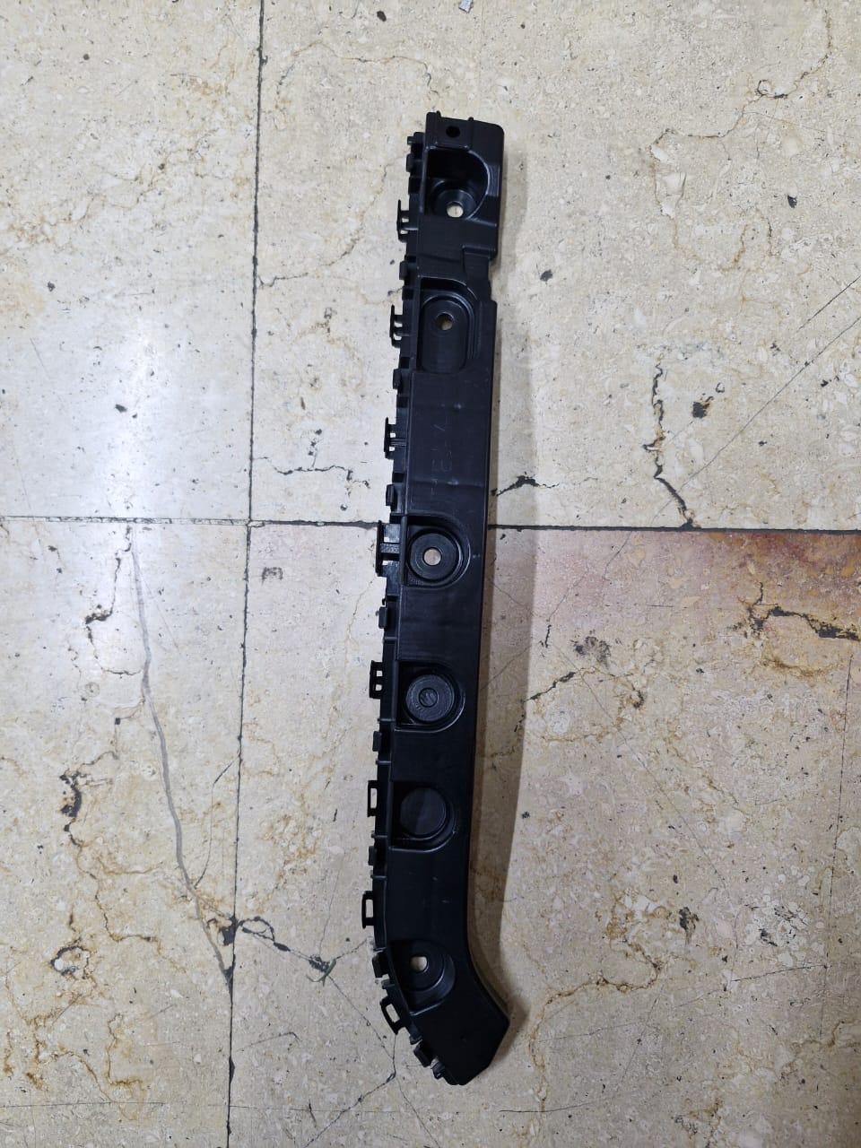 IMG-20260221-WA0005 براکت سپر عقب لوکانو L7 سمت راست - تصویر 1